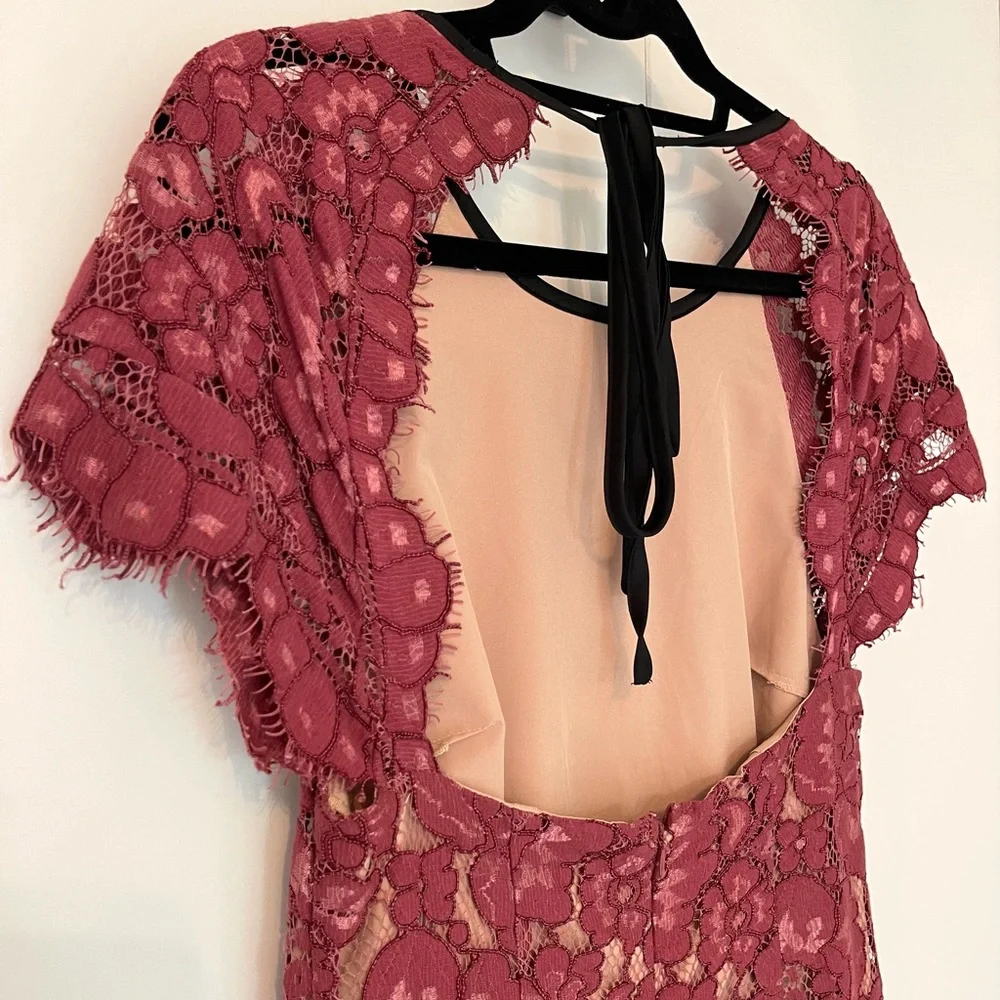 WAYF Tabbie Raglan Lace Open Back Dress - Picture 4 of 5